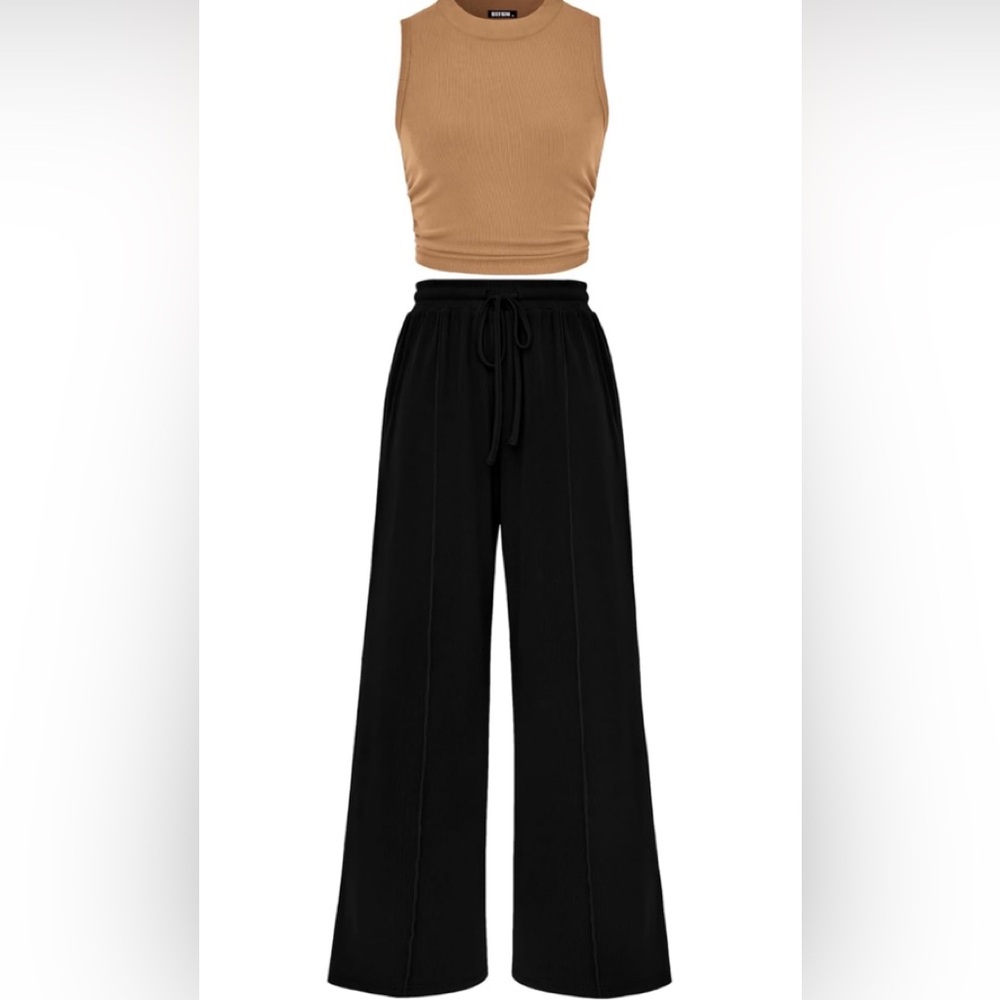 Chic Black Wide-Leg Women's Pants & Crop